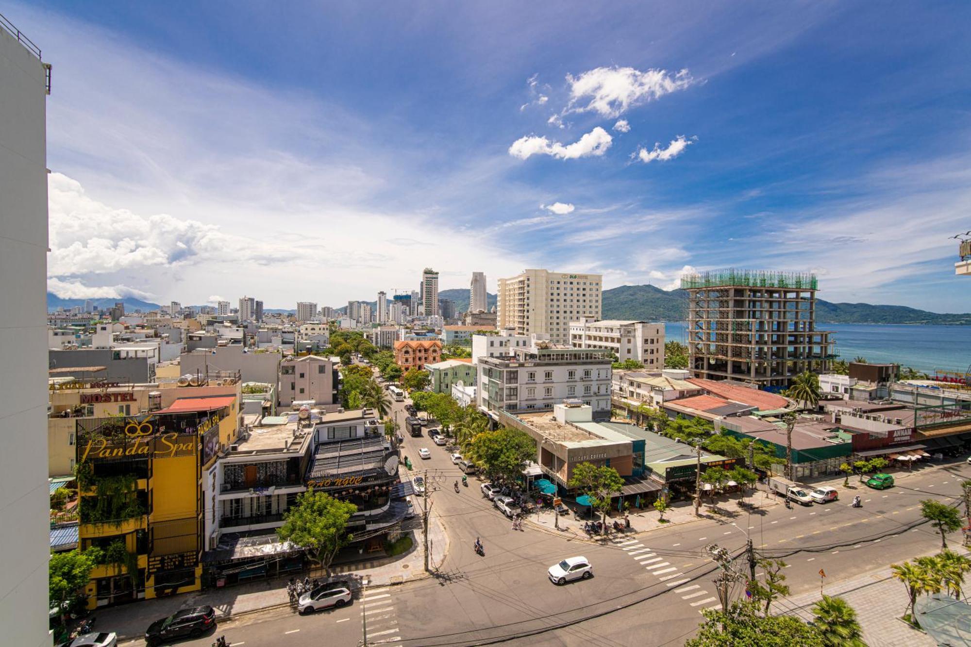 Sea Wind Hotel By Thg Da Nang Esterno foto